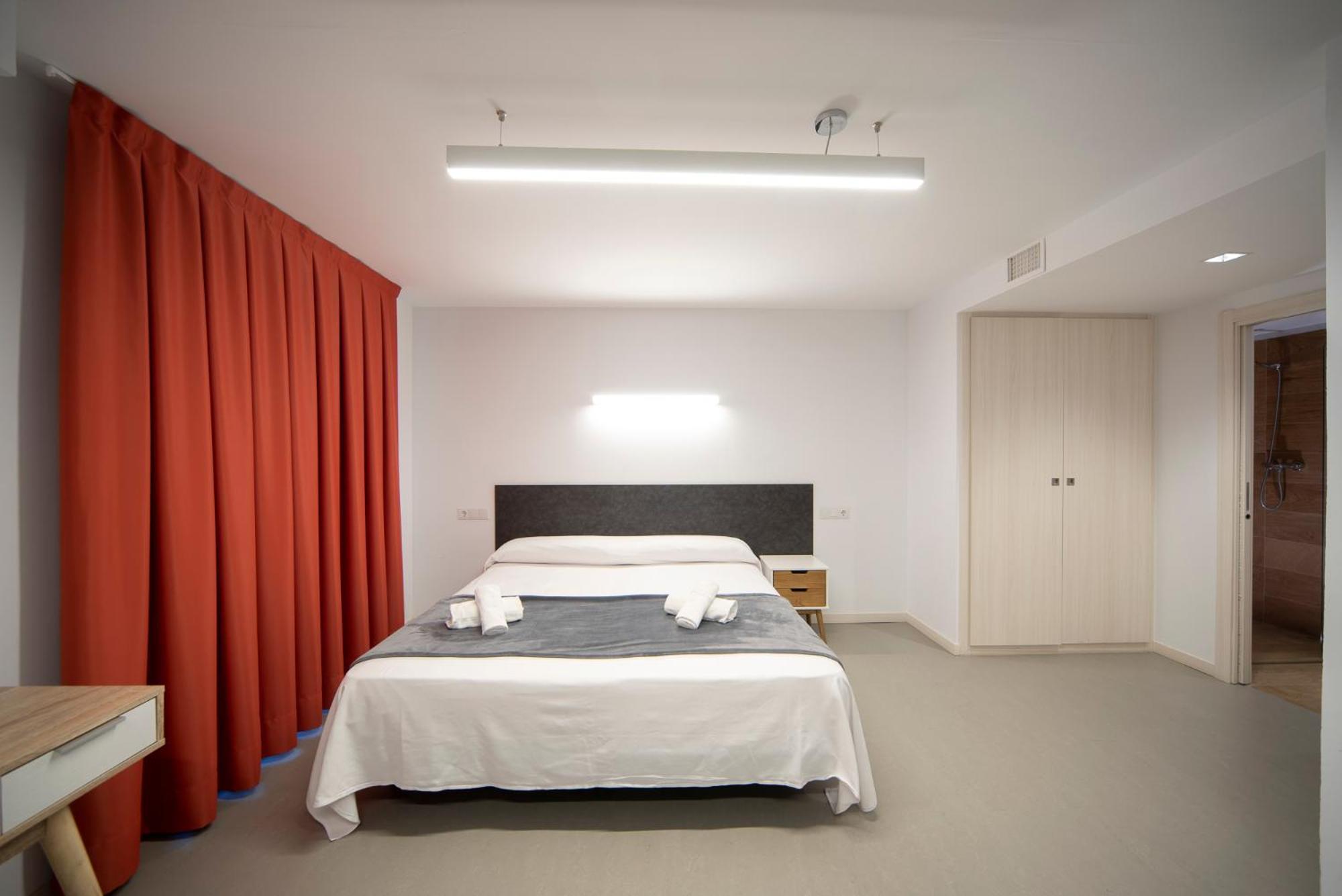 Epsilon Alcaniz Hotel Bagian luar foto
